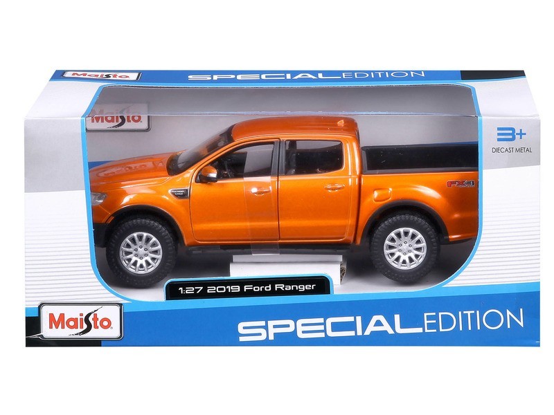Maisto 1/24 Ford Ranger modell - részletes kidolgozás