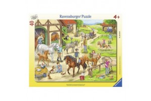 Ravensburger: A lovastanyán — 40 darabos puzzle