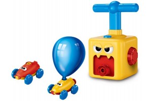 Lufi hajtású kisautó kilövővel és pumpával