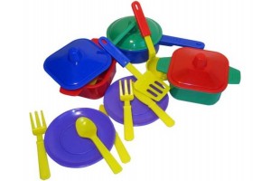 Műanyag lábas készlet eszközökkel