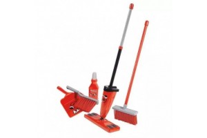 Henry piros takarító kocsi, 6 részes készlet