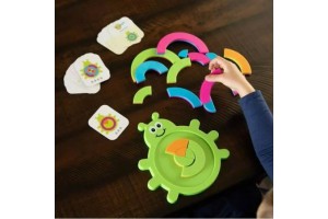 Fat Brain Toys Bogárka kirakós - 18 elem, 40 kártya
