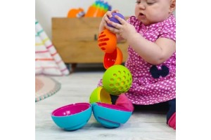 Fat Brain Toys OombeeBall labdafüzér bébijáték