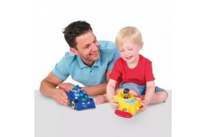 Tomy Toomies Batmobil fürdőjáték Batman és Robin