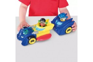 Tomy Toomies Batmobil fürdőjáték Batman és Robin