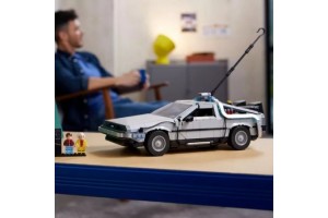 LEGO Vissza a jövőbe időgép 10300 – Doki és Marty