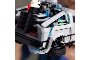 LEGO Vissza a jövőbe időgép 10300 – Doki és Marty