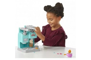 Play-Doh Kávézó játékszett — 8 tégely gyurmával
