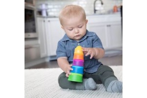 Fat Brain Toys puha toronyépítő bébijáték