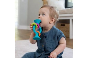 Fat Brain Toys rágóka csörgő karikákkal - türkiz