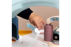 Little Smoby háromszintes liftes garázs 2 kisautóval