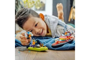 LEGO City Tűzoltóhajó 60373 - tűzoltóhajó és motorcsónak