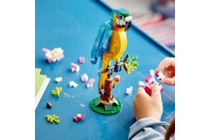 LEGO Creator 31136 Egzotikus papagáj - 3 az 1-ben