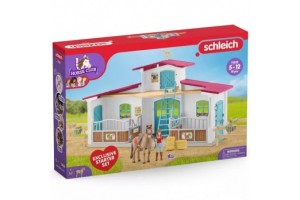 Schleich Lakeside lovas központ - játék szett