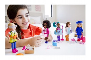 Kedves süni plüssfigura - fekvő