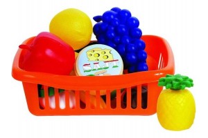 Mini gyümölcskosár: játék gyümölcsök a konyhába