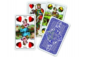 Mini magyar kártya — kompakt csomagolás