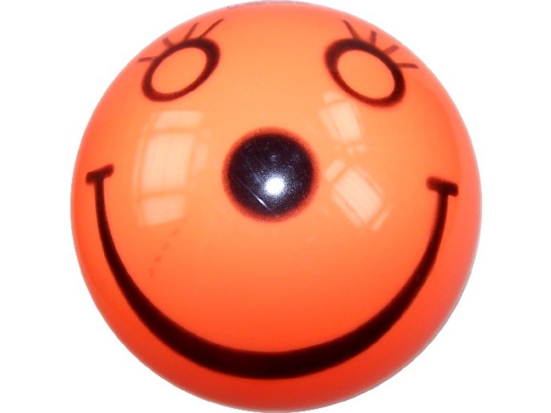 Mosolygó narancssárga lakkfényű gumilabda 11 cm