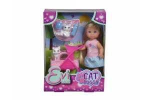 Évi macskái babakocsival a parkban