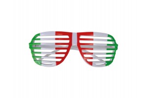 Nemzeti színű rácsos szemüveg