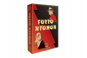 Forró nyomon kártyajáték doboza és lapjai