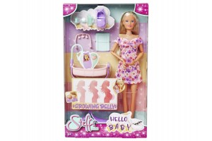 Kismama Steffi figura növekvő pocakkal