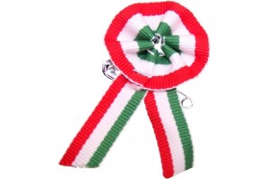 Piros-fehér-zöld kokárda több méretben, biztosítótűvel