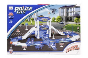 Rendőrségi parkolóház kisautóval – közepes méret