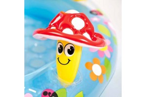 Gomba kupolás bébimedence árnyékkal