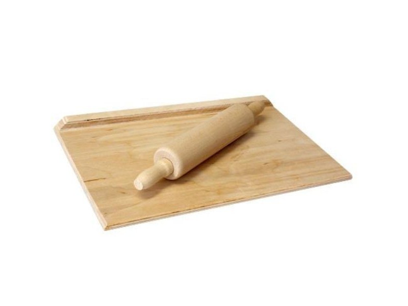 Fa gyúrótábla és nyújtófa gyerekeknek