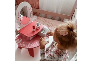Tooky Toy rózsaszín fésülködőasztal fa kiegészítőkkel