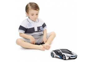 Rastar BMW i8 távirányítós autó 1:24 ezüst