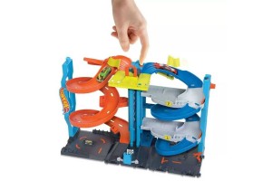 Hot Wheels City 2 az 1-ben versenytorony pályaszett