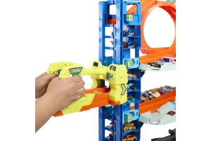 Hot Wheels City Ultimate garázs 4 szint, 2 autó (2023)