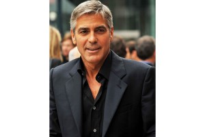 NICI Clooney mosómaci plüss, 25 cm, szürke-fehér