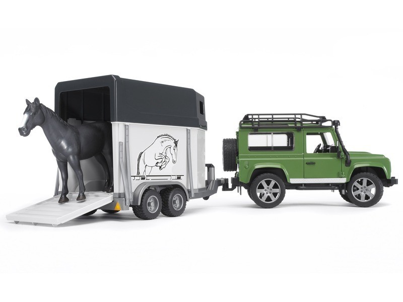 Land Rover Defender lószállító pótkocsi és ló