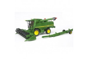 John Deere T670i kombájn játék - részletgazdag modell